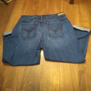 LEVIS SIGNATURE WOMENS CAPRI